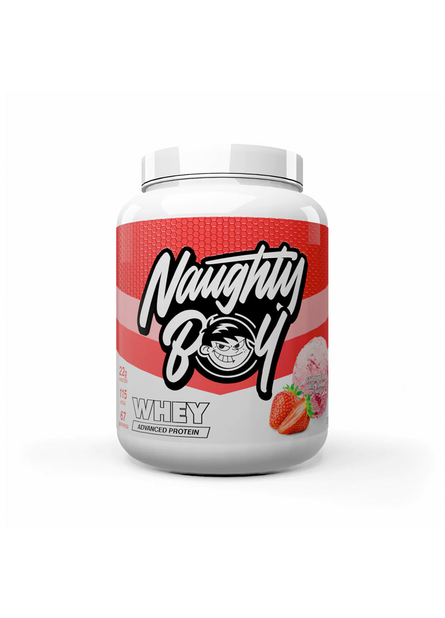 Naughty Boy Advanced Whey-proteinpulverburk med röd etikett och svart logga