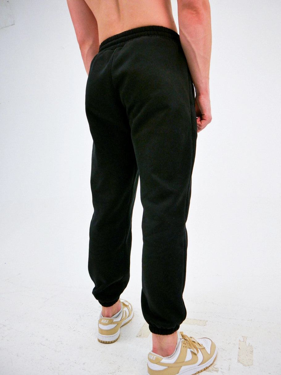 Power Nutrition LC Joggers Modellbild bakifrån