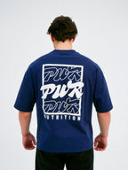 Mörkblå t-shirt med ryggtryck och texten "Power Nutrition"