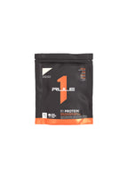 Proteinpåse R1 Protein 448 g i svart med orange botten och R1-logotyp